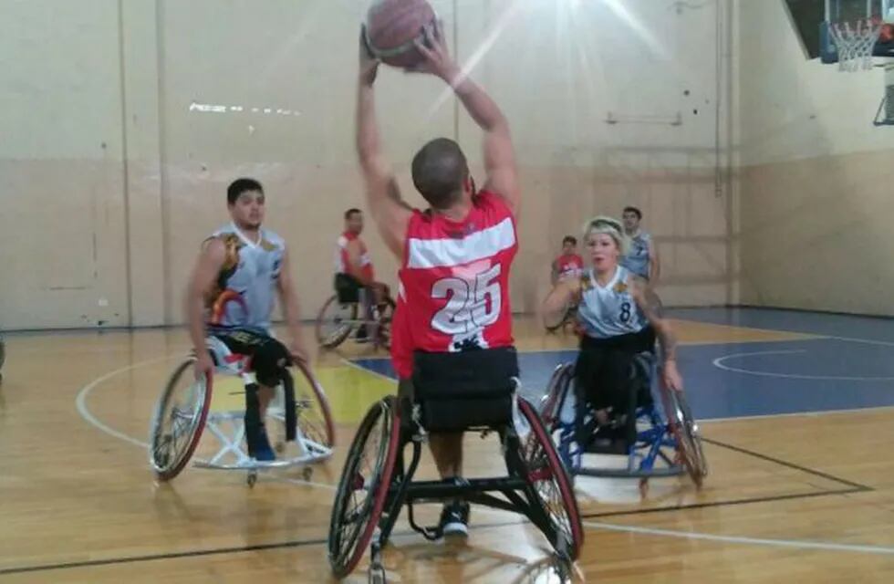 Club Sica va en busca de las semifinales de la Liga Nacional de básquet en silla de ruedas.