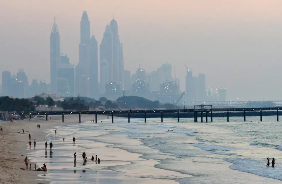 Dubai se convirtió en un destino confiable para las inversiones, consumo y entretenimiento (AFP)