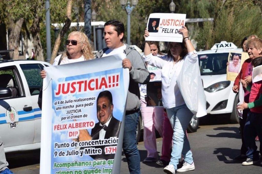Familiares y amigos de Felix Dip marcharon nuevamente para pedir justicia . Foto: Marianela Sánchez