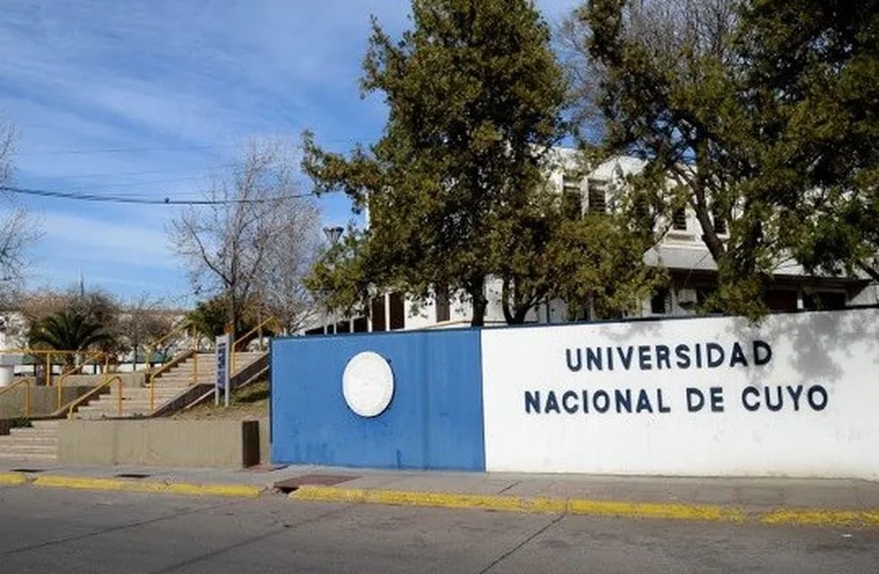 Universidad Nacional de Cuyo.
