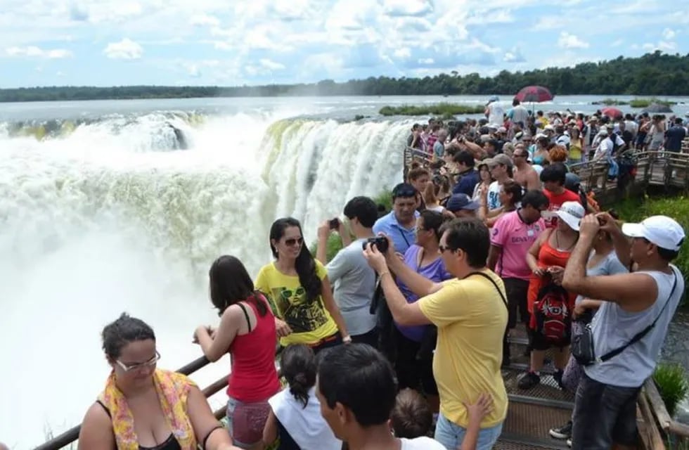 Más de 600 mil turistas visitaron las Cataratas del Iguazú