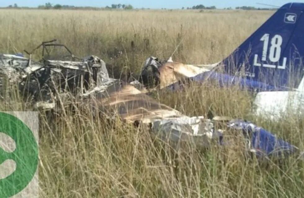 Un avión se cayó en Cañuelas y murieron sus dos tripulantes