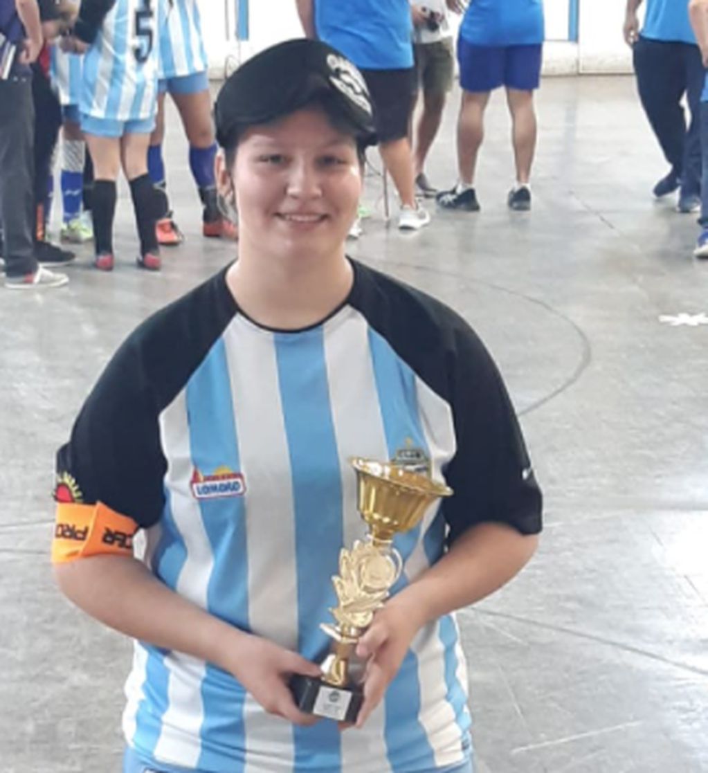 Agustina Medina (alias “Uruguaya”) es la capitana del equipo mendocino y fue convocada a la Selección Argentina junto a Agustina Miranda.