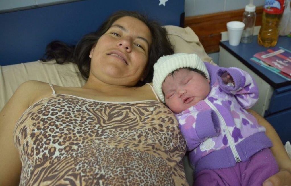 Valeria Tiziana Chavez, nació por cesárea a las 11:15 de la mañana. Fotos: Héctor Portela.