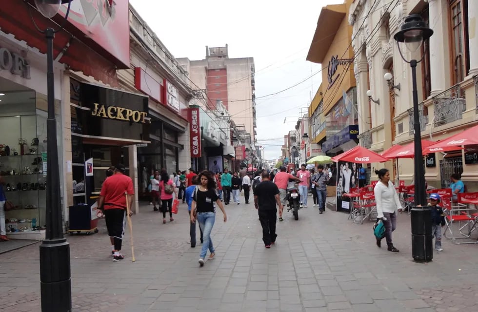 Zona comercial de San Salvador de Jujuy.