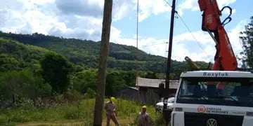 Energía de Misiones realiza trabajos en Puerto Esperanza y Bernardo de Irigoyen