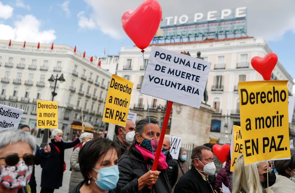 El parlamento español aprobó la ley de eutanasia y suicidio asistido.