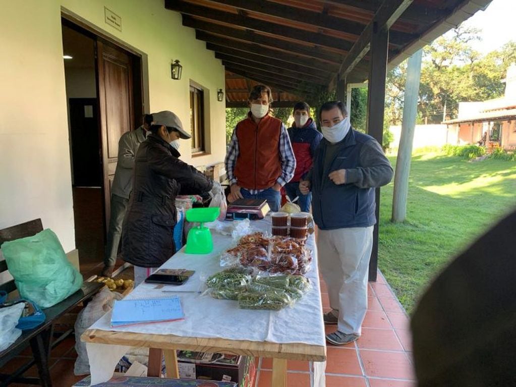 Productores de Quebrada de Río Toro en San Lorenzo (Facebook Colegio Alfarcito)