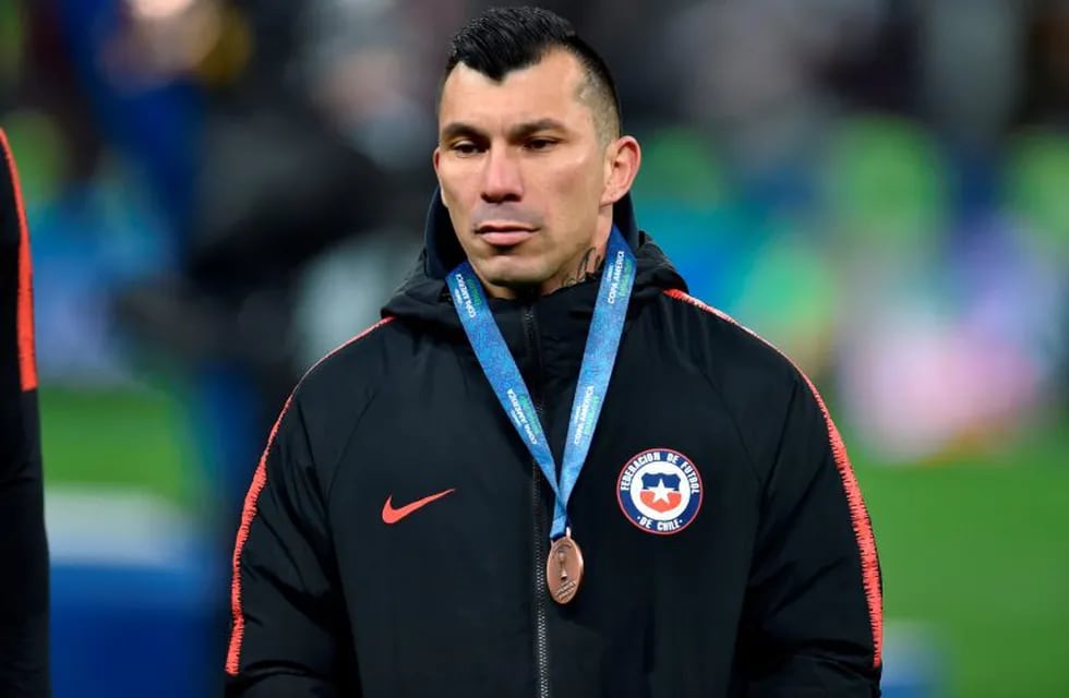 Chile's Gary Medel is pictured after receiving the copper medal after losing to Argentina 2-1 in the Copa America football tournament third-place match at the Corinthians Arena in Sao Paulo, Brazil, on July 6, 2019. (Photo by Douglas MAGNO / AFP)