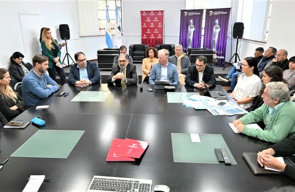 Los enviados del Banco Mundial mantuvieron una reunión de trabajo ampliada en la Municipalidad de San Salvador de Jujuy.