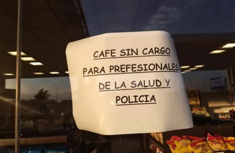 Solidaridad en tiempos de coronavirus: una estación de servicio ofrece café gratis a policías y trabajadores de salud (Foto: Ahora Mar del Plata)