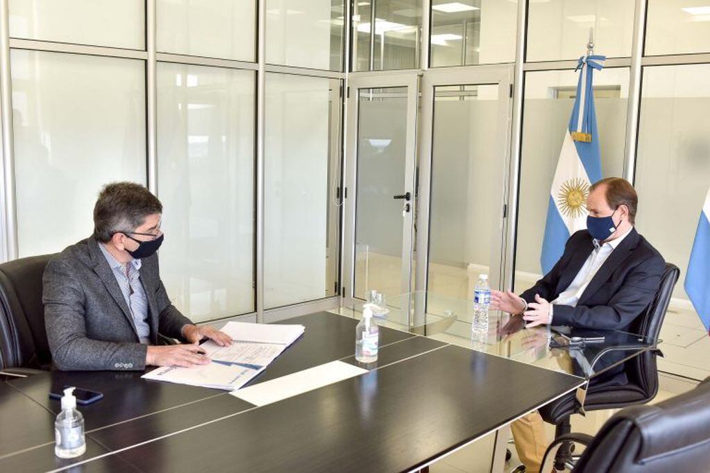 El titular de Enersa, Jorge González, mantuvo una reunión de trabajo con el gobernador Gustavo Bordet