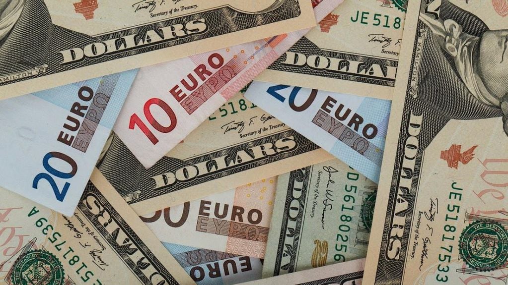 La cotización del euro casi se acerca al 1 a 1 frente al dólar.