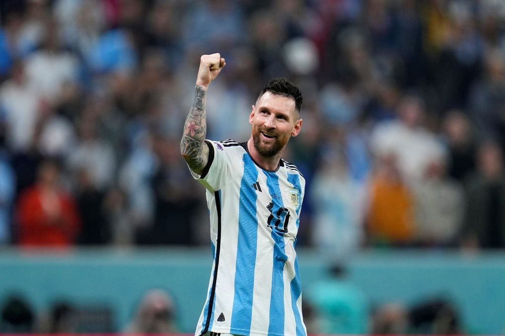 Lionel Messi encabezó a la selección argentina a una nueva final. El domingo definirá la Copa del Mundo de Qatar 2022. (AP)