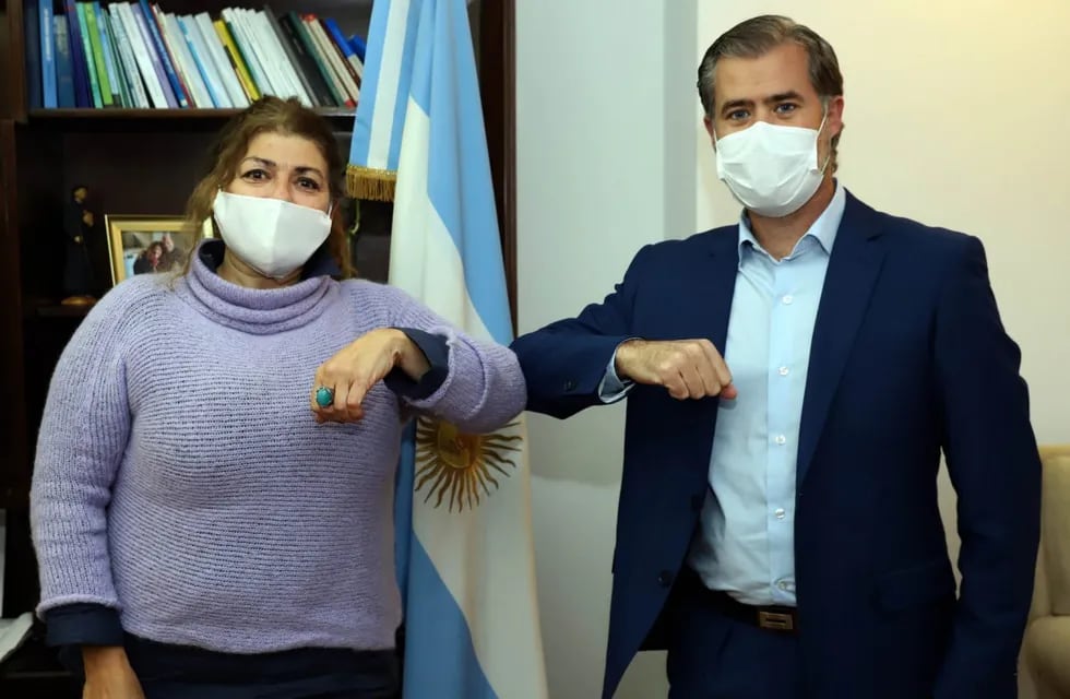 Gabriela Torres DIRECTORA SEDRONAR y Martín Piaggio