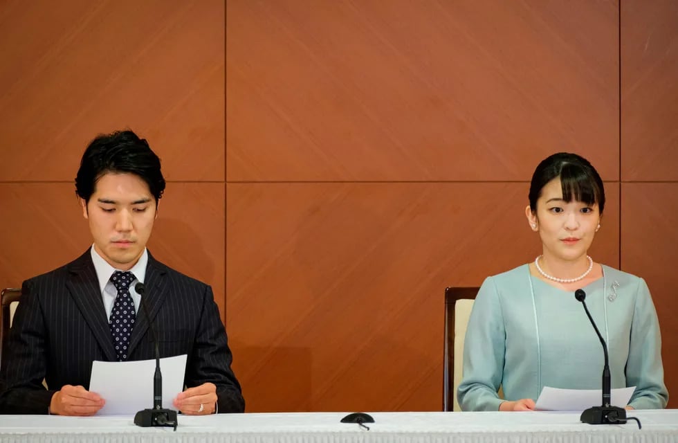 El "plebeyo" Kei Komuro y la princesa Mako, que renunció a la dinastía imperial japonesa. EFE/EPA/Nicolas Datiche