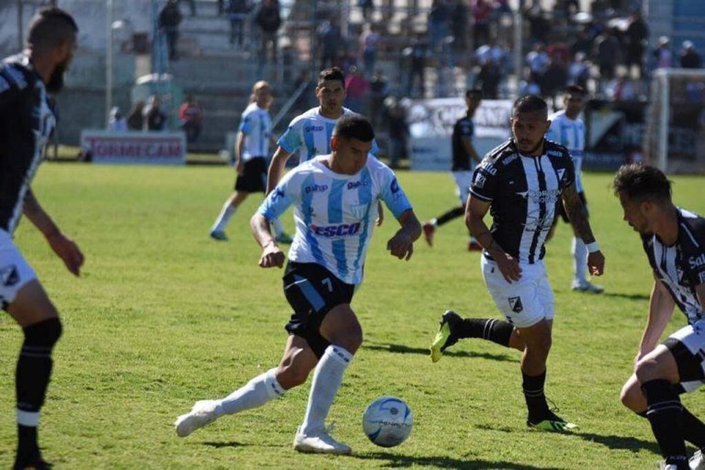 Central Norte rescató un valioso empate en Gualeguaychú.