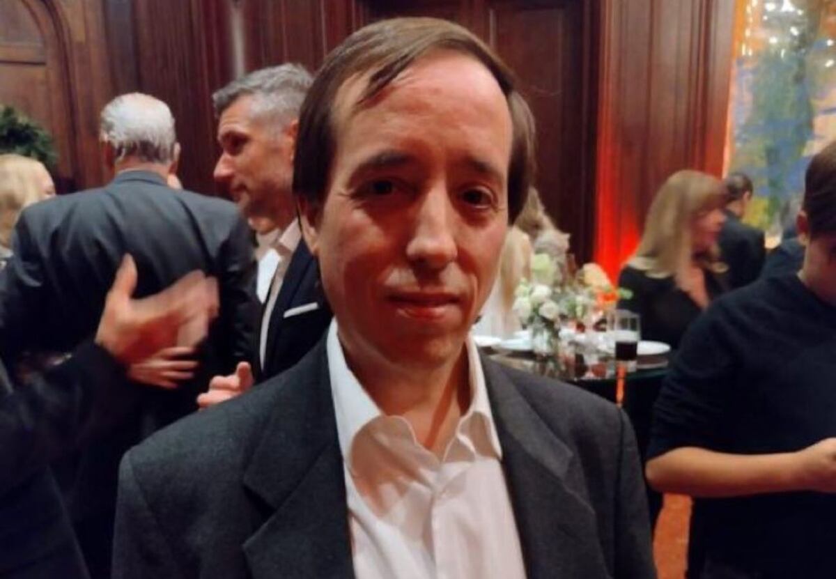 El empresario acusado de abusar de los amigos de su hijo está en Uruguay: el insólito motivo por el que no lo detienen thumbnail