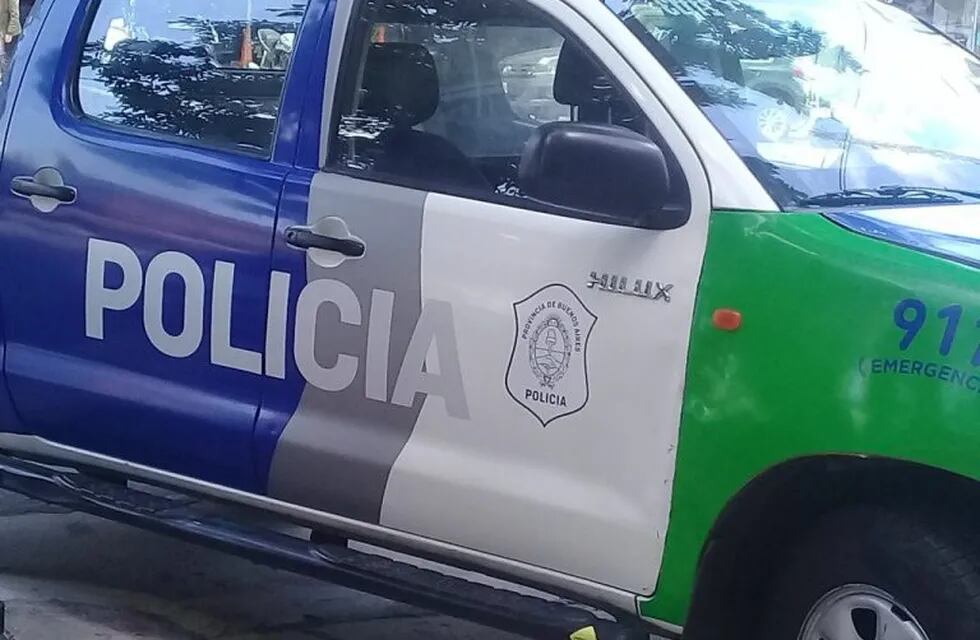 Una mujer detenida por atacar a su expareja con un bisturí