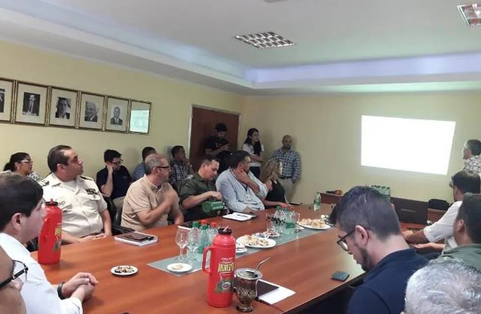 Reunión sobre protocolo contra el dengue. (Misiones)