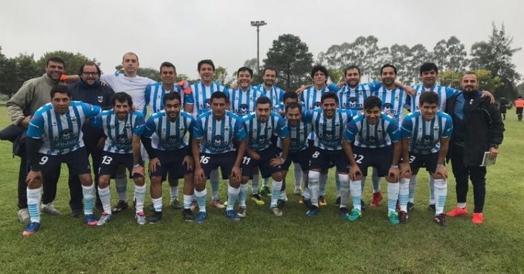 El equipo representativo del Colegio de Abogados de Jujuy, que tomó parte del 32º Torneo Nacional de Fútbol para Abogados y Procuradores “Dr. E. Enrique Schmal” realizado en San Salvador de Jujuy.