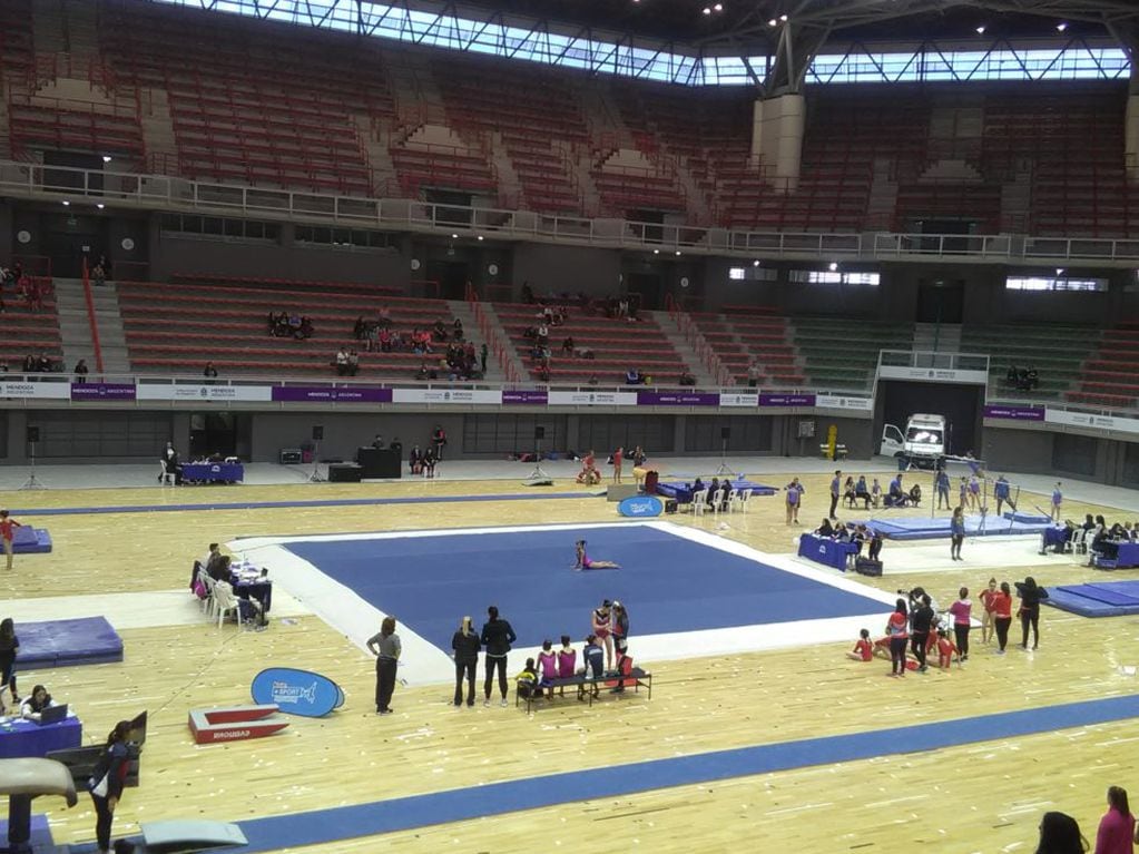 Nacional Federativo de gimnasia artística en Mendoza.