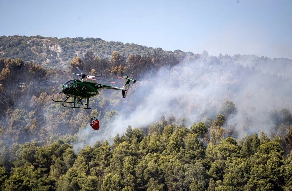 Incendios en Italia: el fuego no da tregua y 11.000 hectáreas arden