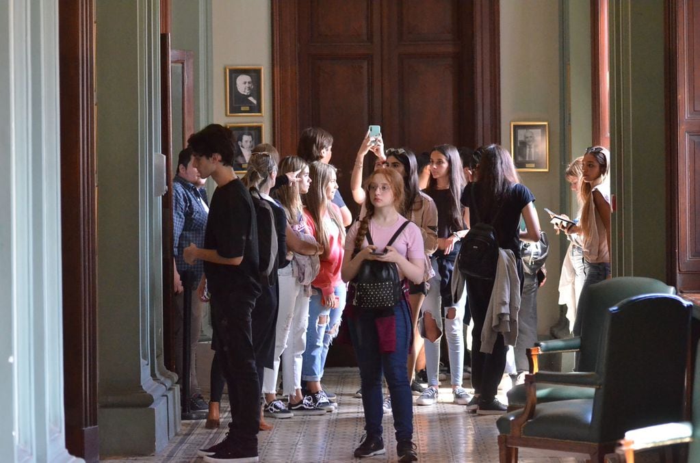 Los ganadores del Concejo Deliberante Estudiantil de Tres Arroyos viajaron a La Plata