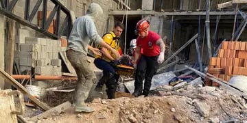 Seis heridos por un derrumbe en un templo evangélico en Nueva Córdoba.