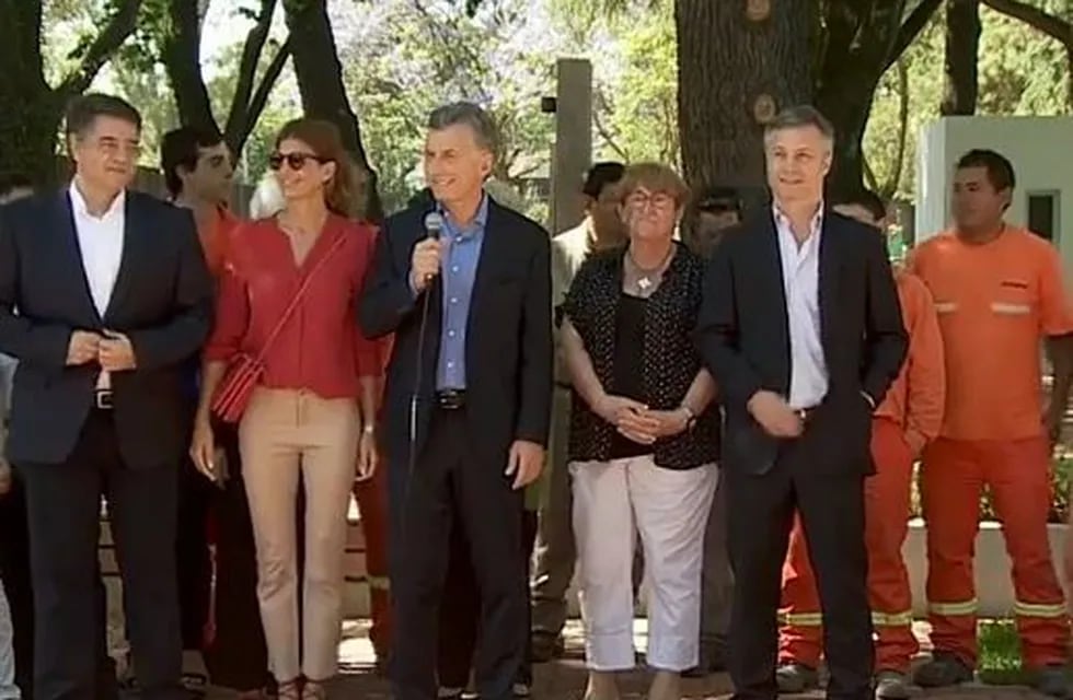 Mauricio Macri inauguró el Paseo de la República.