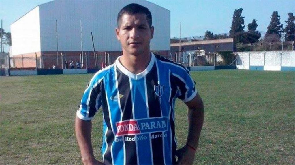 "Maka" jugaba al fútbol en un equipo de Paraná.