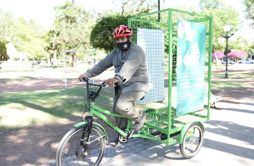 Ha dos bicicletas eléctricas que servirán para acelerar la recolección de la basura