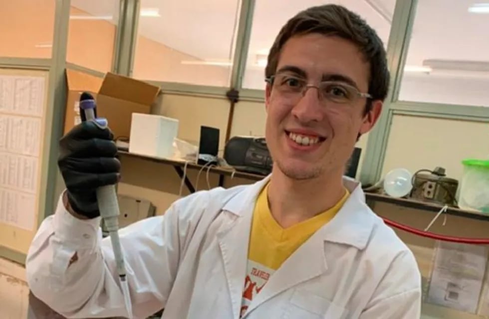 Kevin Riberi, el joven de Jovita que se ganó un premio nacional de la Asociación Química Argentina por su desempeño académico.