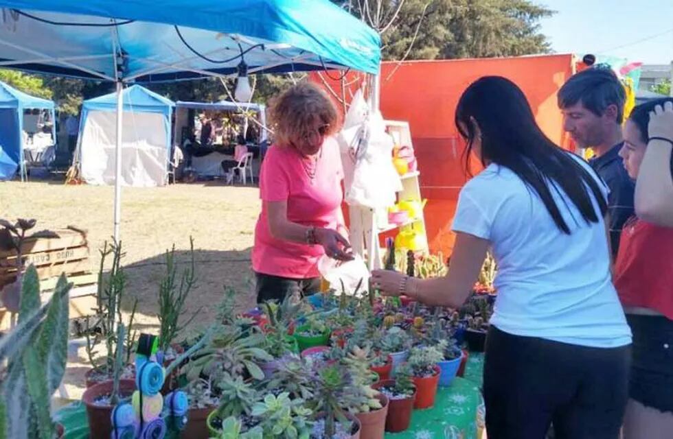 Feria de artesanos (Vía Santa Rosa)