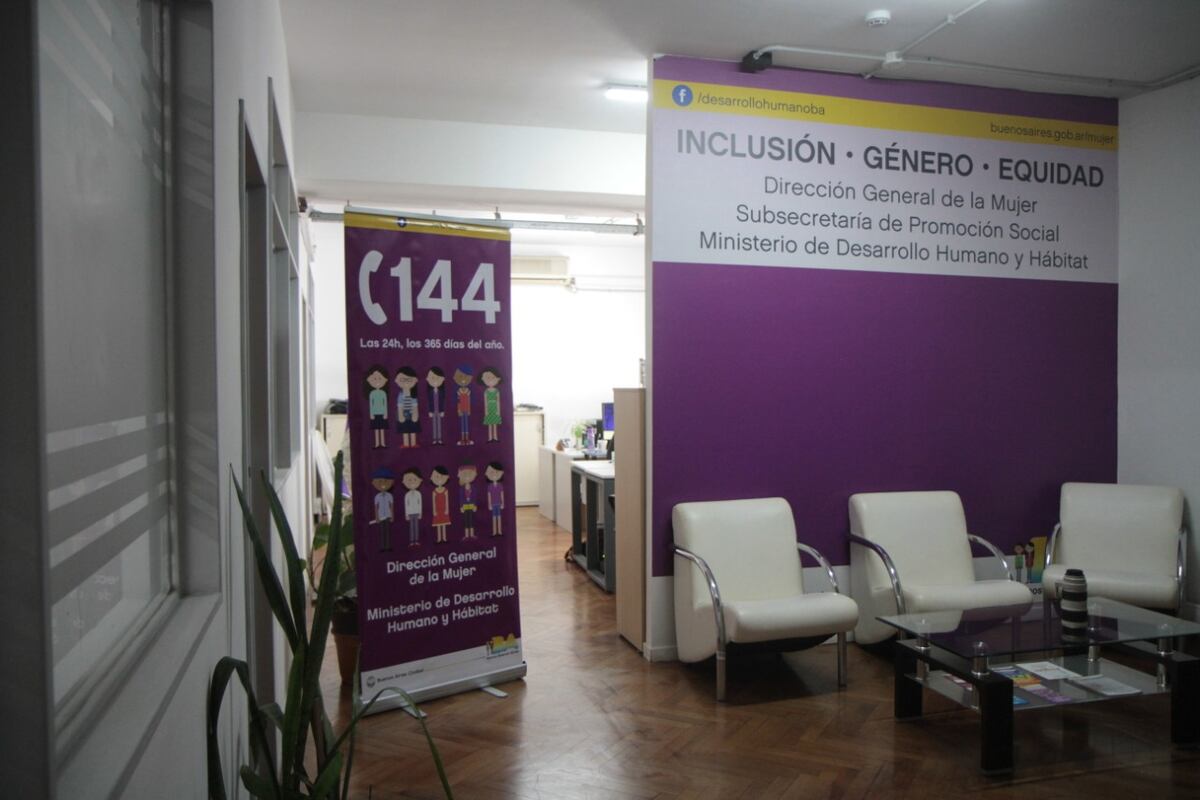 Las alternativas que ofrece la Línea 144 para ayudar y contener a las víctimas de violencia de género