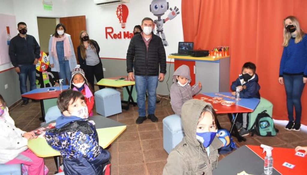 Iniciaron las clases en la Escuela de Robótica en Campo Grande