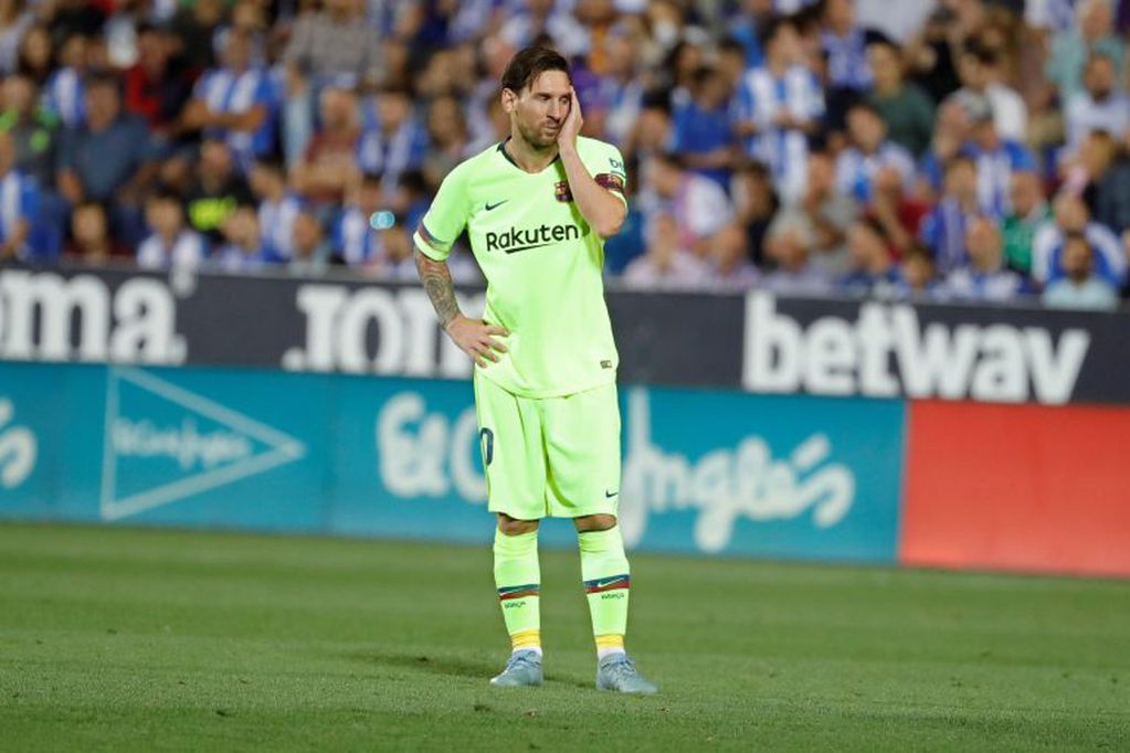 Lionel Messi cumplió 700 partidos en Barcelona pero no pudo festejar. Foto: EFE.