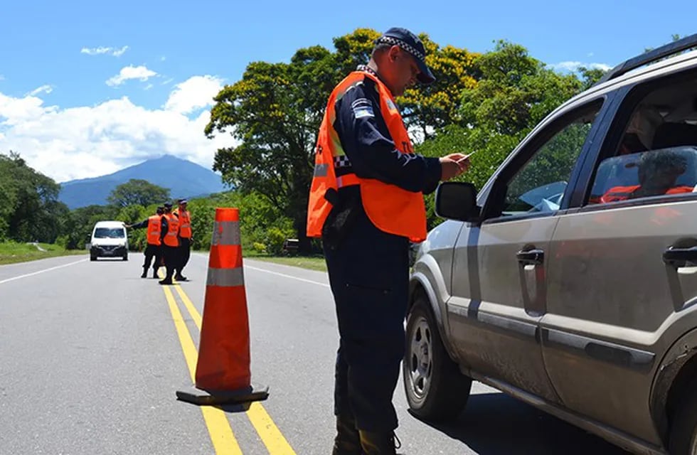 Carnaval: la Policía reforzará los controles durante el fin de semana. (Policía Tucumán)