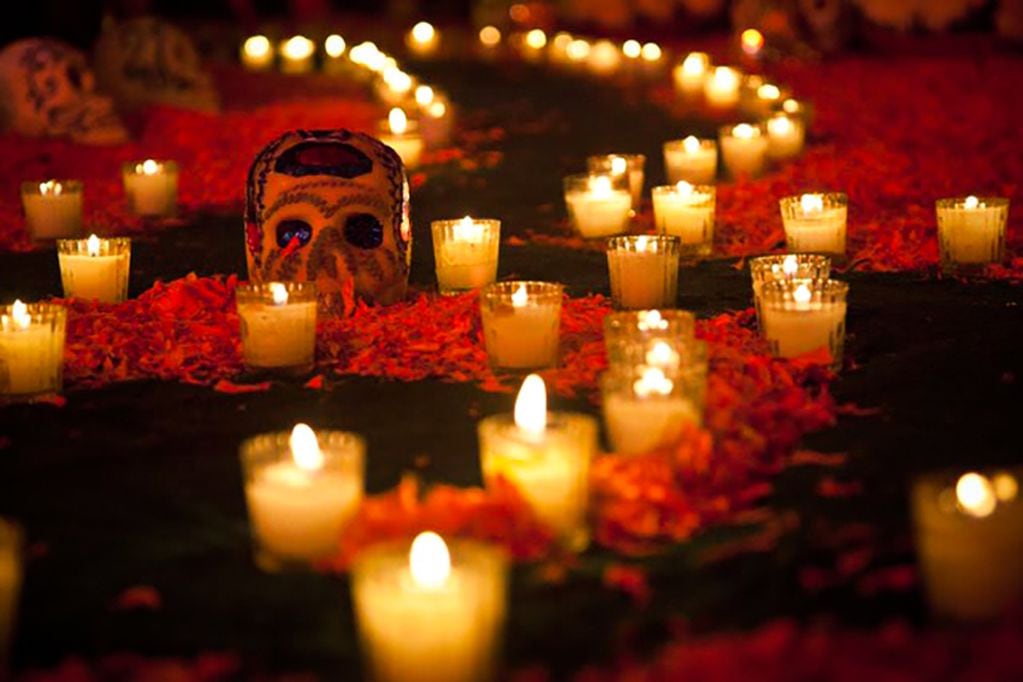 México prepara una nueva celebración de su tradicional "Día de Muertos".