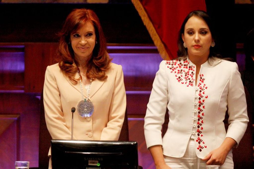 Cristina Kirchner, el día que recibió la distinción "Manuela Sáenz" en Ecuador. Foto: EFE.
