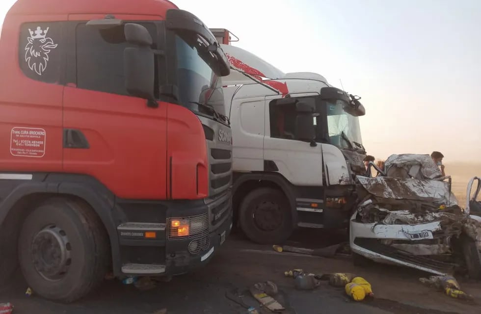 Accidente de tránsito por tormenta de viento y tierra en la Ruta 19 en Córdoba. (Captura video)
