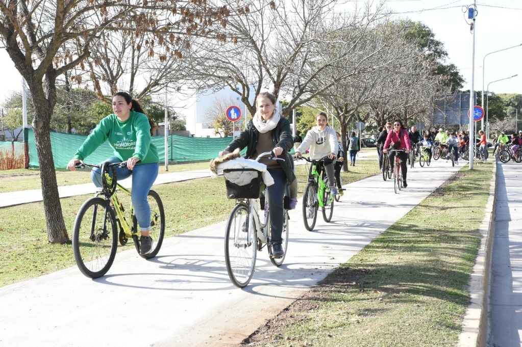 Inauguraron la nueva ciclovía de Estanislao del Campo