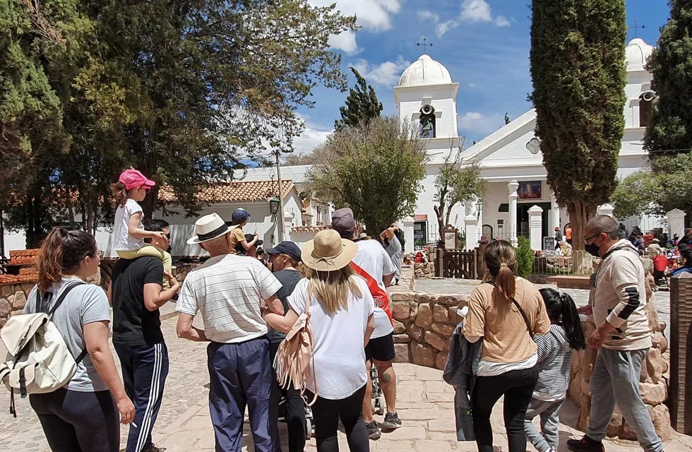 Un creciente flujo de turistas ha llevado los niveles de ocupación hotelera en la Quebrada de Humahuaca (Jujuy) a niveles que superan récords históricos.