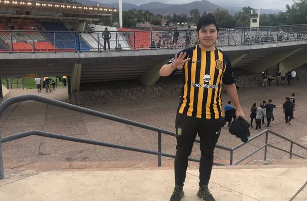 Un hincha de Rosario Central se llevó un polémico souvenir de Mendoza