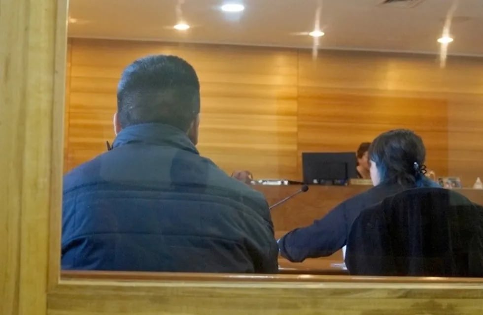 Matías Nicolás Ismael Ortiz Sepúlveda, de 20 años y con domicilio en la comuna de La Granja, Santiago, fue detenido por Carabineros de la Subcomisaría Los Libertadores.