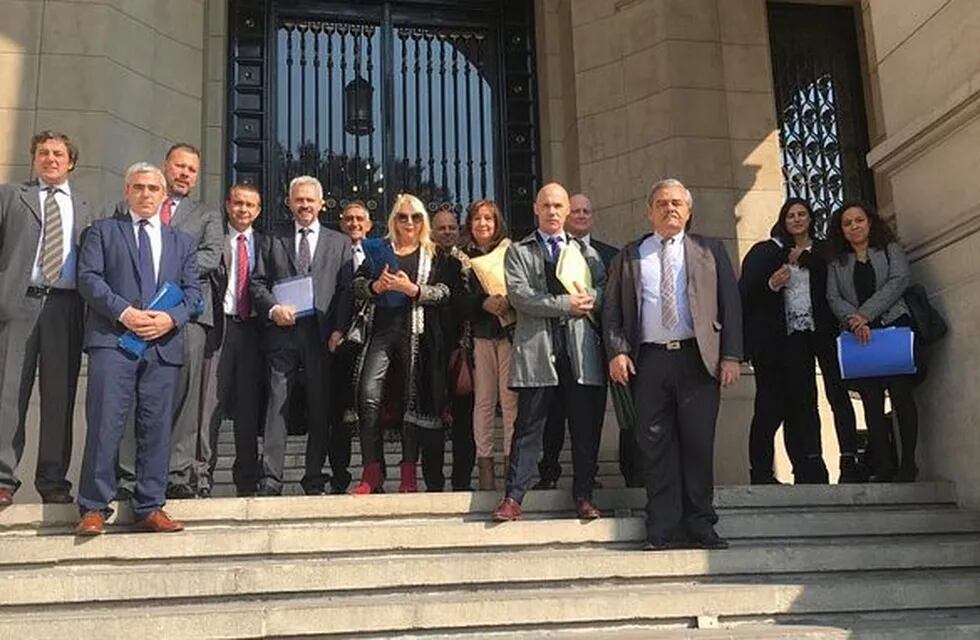 Tierra del Fuego y otras doce provincias demandaron a Macri ante la Corte Suprema.