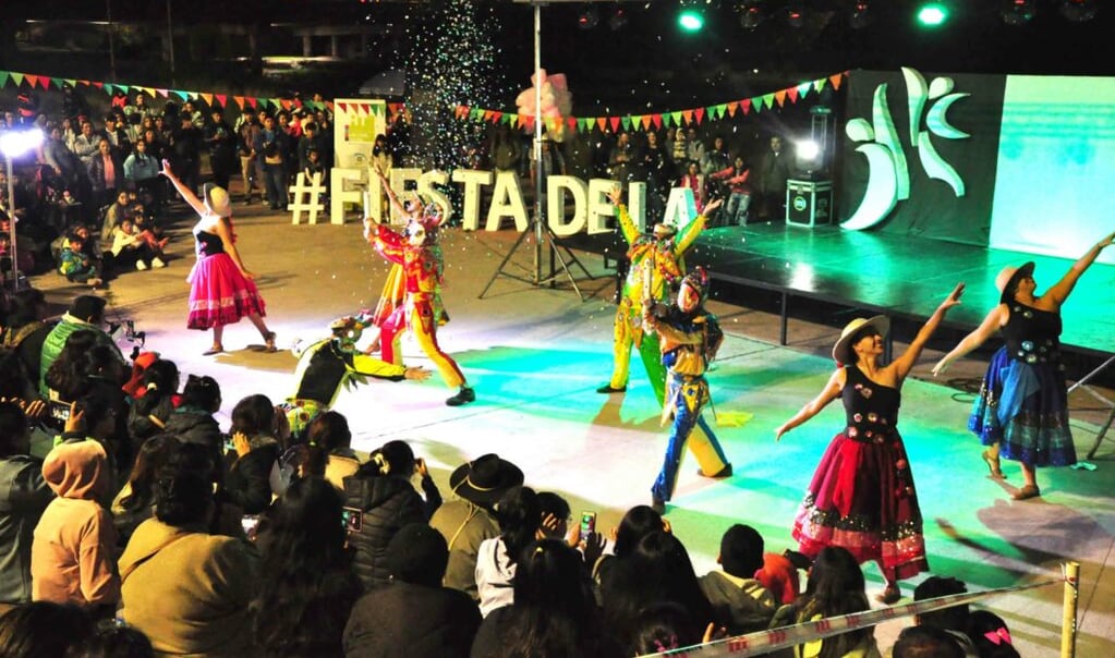 Las típicas danzas quebradeñas fueron protagonistas en la Fiesta de la Danza, organizada por la Municipalidad capitalina.