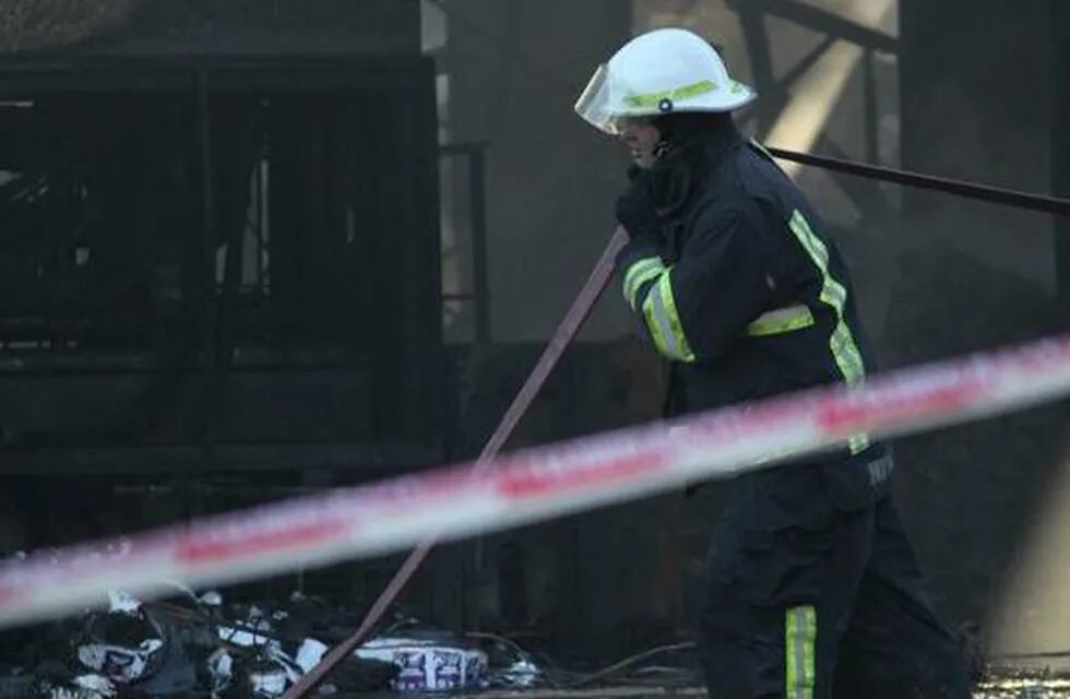 Se incendió una carpintería y hubo importantes pérdidas materiales