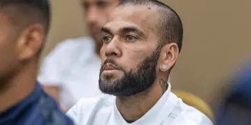 Le otorgan la libertad bajo fianza a Dani Alves si paga un millón de euros