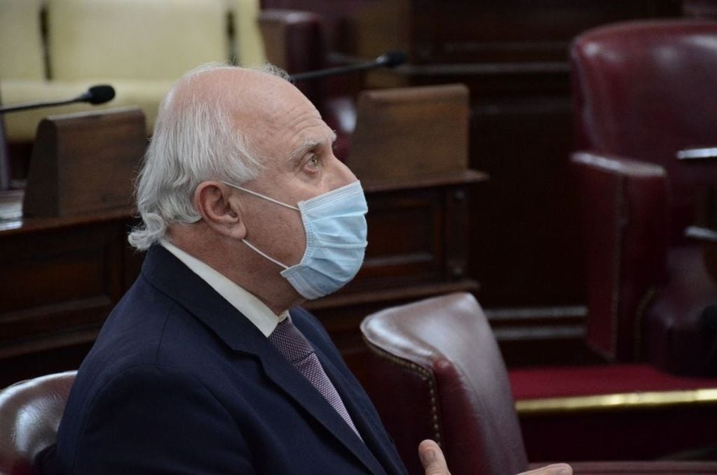 El diputado provincial Miguel Lifschitz por el Frente Socialista Cívico y Social había contraído coronavirus.